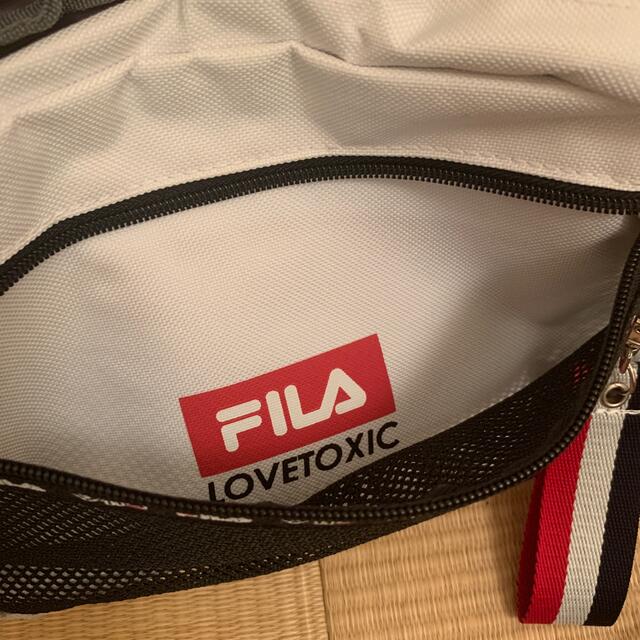 lovetoxic(ラブトキシック)のLovetoxic × FILA ショルダーバッグ  キッズ/ベビー/マタニティのこども用バッグ(ポシェット)の商品写真