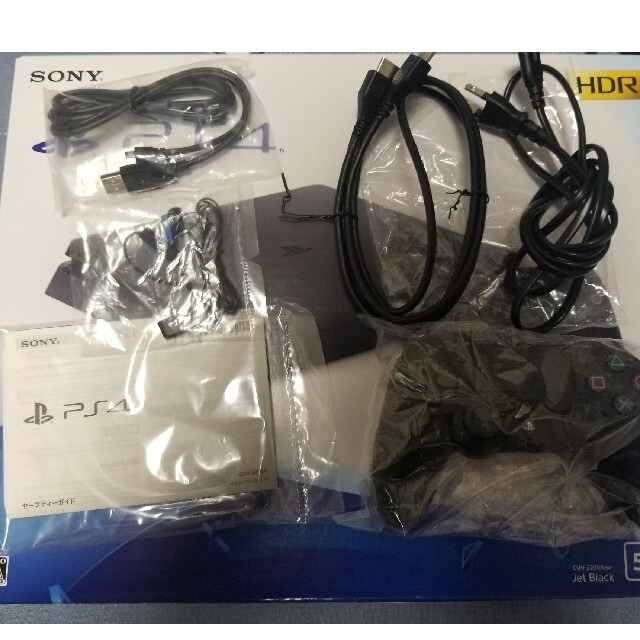 PlayStation4(プレイステーション4)のTKY様専用 playstation4  500GB CUH-2200A エンタメ/ホビーのゲームソフト/ゲーム機本体(家庭用ゲーム機本体)の商品写真