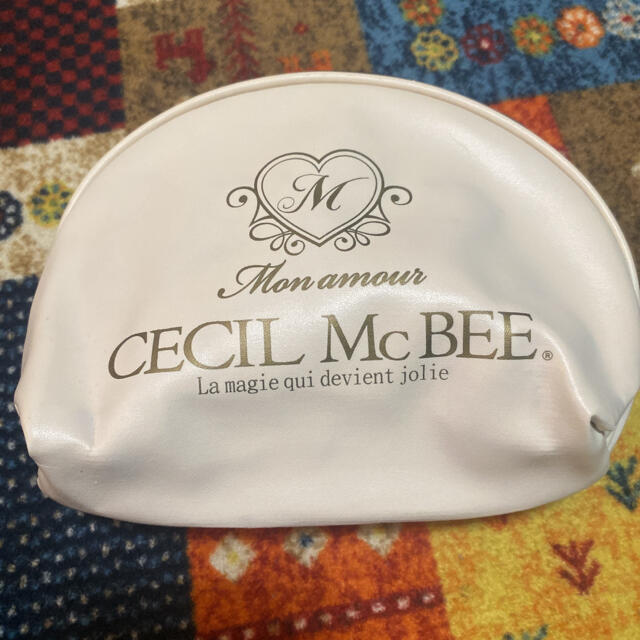CECIL McBEE(セシルマクビー)のセシルマクビーポーチ レディースのファッション小物(ポーチ)の商品写真