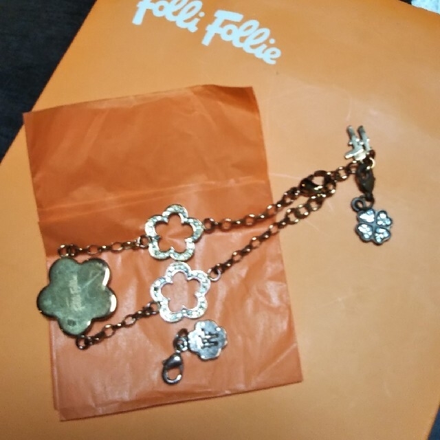 Folli Follie(フォリフォリ)のFolli Follieリングとブレスレット レディースのファッション小物(その他)の商品写真