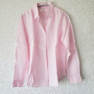 ユニクロ(UNIQLO)の【gossipmom様専用】ユニクロ　リネンシャツ　Mサイズ　ピンク(シャツ/ブラウス(長袖/七分))