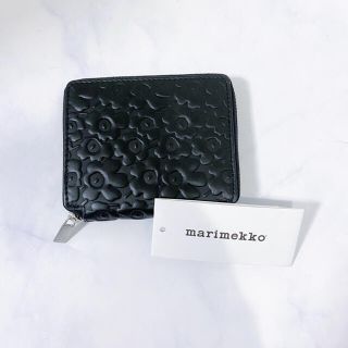 マリメッコ(marimekko)のマリメッコ　黒　レザー　ウニッコ　財布(財布)