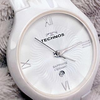 テクノス(TECHNOS)の美品！TECHNOS ホワイト　白 腕時計　セラミック　多面カットフェイス(腕時計)