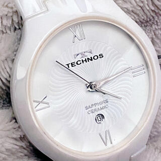 テクノス(TECHNOS)の美品！TECHNOS ホワイト　白 腕時計　セラミック　多面カットフェイス(腕時計)