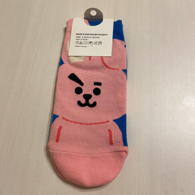 防弾少年団(BTS)(ボウダンショウネンダン)のbt21 cooky 靴下 ソックス キッズ/ベビー/マタニティのこども用ファッション小物(靴下/タイツ)の商品写真