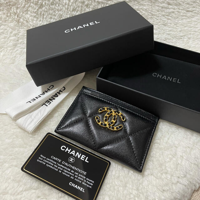 新品未使用☆CHANEL☆19☆コイン☆カードケース☆