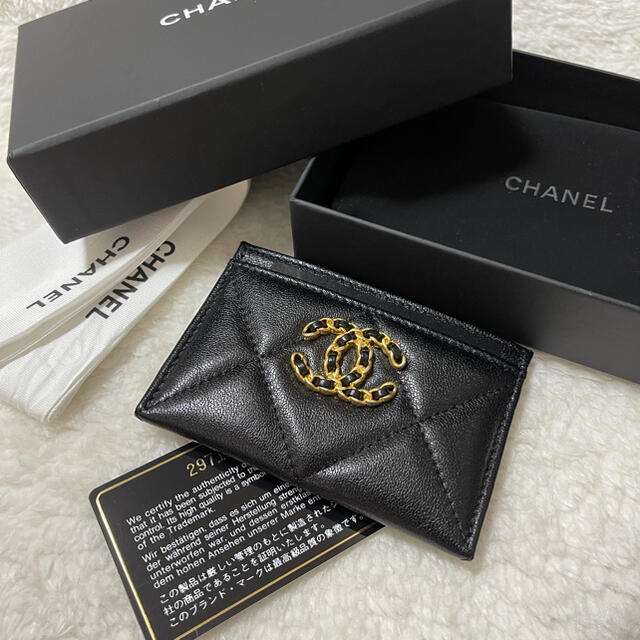 CHANEL シャネル　カードケース　財布　CHANEL19 レア 全新品