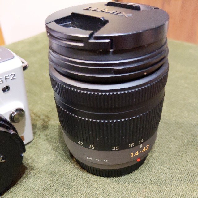 Panasonic(パナソニック)のLUMIX　GF2 ダブルレンズキット　ジャンク品 スマホ/家電/カメラのカメラ(ミラーレス一眼)の商品写真