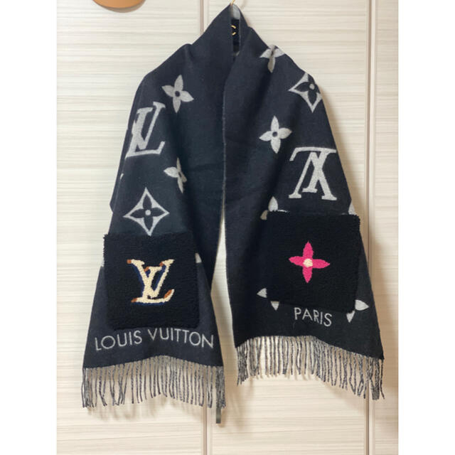 LOUIS VUITTON(ルイヴィトン)のルイヴィトン マフラー ストール ポケット付き レディースのファッション小物(マフラー/ショール)の商品写真