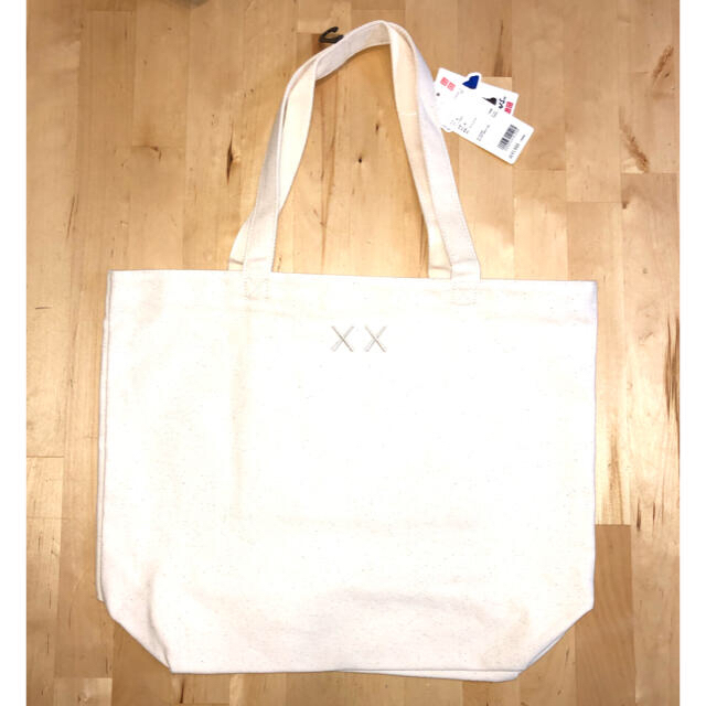 ⭐︎完売品⭐︎ KAWS ”GONE“ トートバッグ メンズのバッグ(トートバッグ)の商品写真