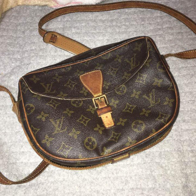 LOUIS VUITTON(ルイヴィトン)のヴィトン ショルダーバッグ♡ レディースのバッグ(ショルダーバッグ)の商品写真