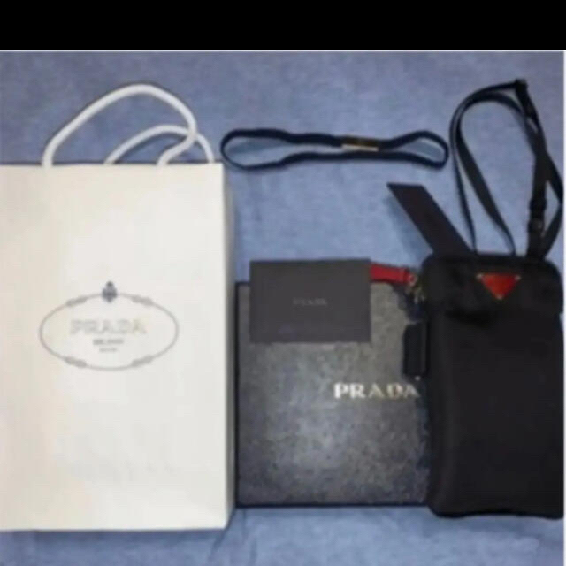 PRADA プラダ ナイロンポーチ  新品 3