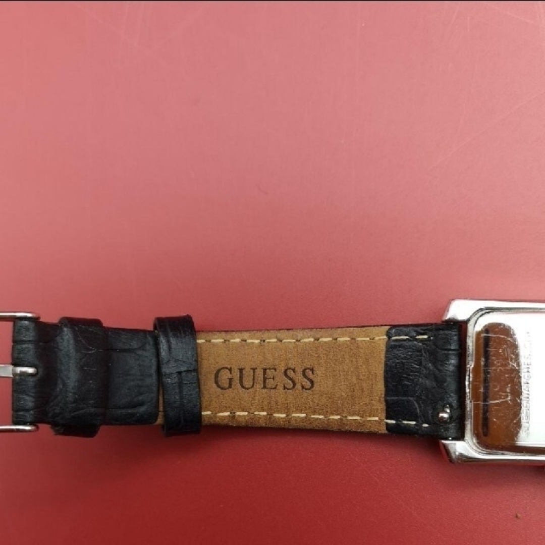 GUESS(ゲス)のGUESS 型番 19257L1 腕時計 稼動品 フォロー割対象 レディースのファッション小物(腕時計)の商品写真