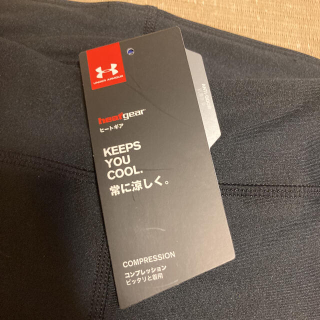 UNDER ARMOUR(アンダーアーマー)のUNDER ARMOUR  レギンス　7分丈　ヒートギア 新品未使用 レディースのレッグウェア(レギンス/スパッツ)の商品写真