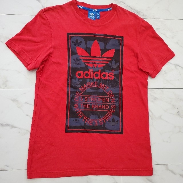 adidas(アディダス)のアディダス　オリジナルス　半袖Tシャツ　赤　トレフォイルロゴ　メンズ　服　古着 メンズのトップス(Tシャツ/カットソー(半袖/袖なし))の商品写真