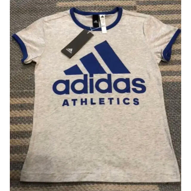 adidas(アディダス)の❣️ 新品　アディダス　ランニング レディース半袖Tシャツ　ショートパンツセット レディースのトップス(Tシャツ(半袖/袖なし))の商品写真