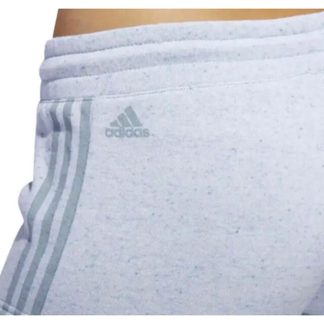 adidas(アディダス)の❣️ 新品　アディダス　ランニング レディース半袖Tシャツ　ショートパンツセット レディースのトップス(Tシャツ(半袖/袖なし))の商品写真