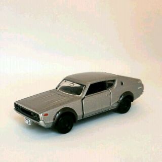 タカラトミー(Takara Tomy)のトミカプレミアム  日産スカイライン ケンメリ 2000 GT-R(ミニカー)