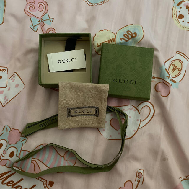 Gucci(グッチ)のグッチ　箱　リボン　保存袋 レディースのアクセサリー(その他)の商品写真