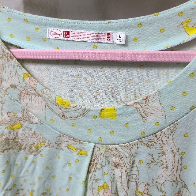 UNIQLO(ユニクロ)のディズニー　アリス　白雪姫　Tシャツ　2点セット　UNIQLO レディースのトップス(Tシャツ(長袖/七分))の商品写真