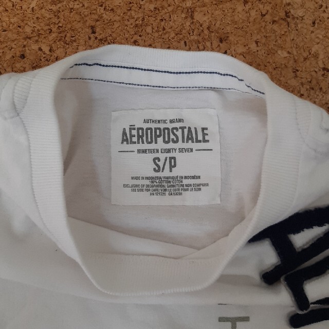 AEROPOSTALE(エアロポステール)の美品　エアロポステール　Tシャツ　Sサイズ メンズのトップス(Tシャツ/カットソー(半袖/袖なし))の商品写真