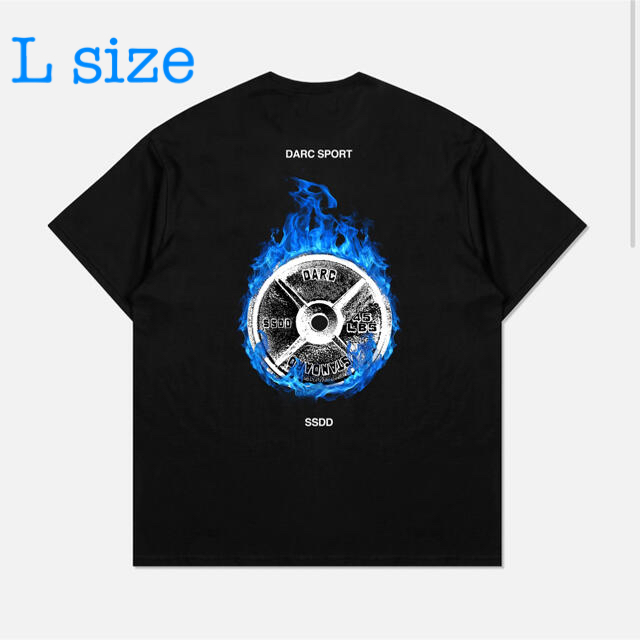 VANQUISH(ヴァンキッシュ)の【DarcSport】SSDD BLUE OVERSIZED Tシャツ［L］ メンズのトップス(Tシャツ/カットソー(半袖/袖なし))の商品写真