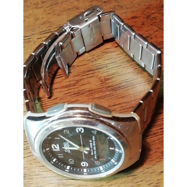 CASIO(カシオ)のZ31　カシオ・ウェーブセプター　　　　電波・ソーラー・多機能時計 メンズの時計(腕時計(アナログ))の商品写真
