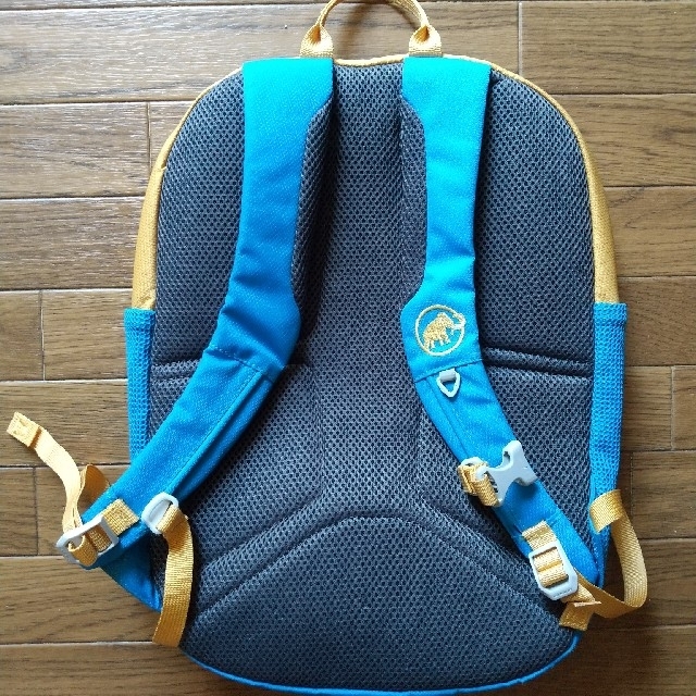 Mammut(マムート)のMAMMUT  16L  KIDS リュック キッズ/ベビー/マタニティのこども用バッグ(リュックサック)の商品写真