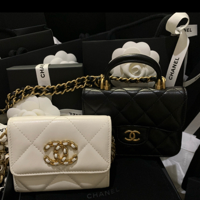 CHANEL(シャネル)の21’新作完売CHANELマトラッセミニゴールド金具チェーンショルダコインパース レディースのバッグ(ショルダーバッグ)の商品写真