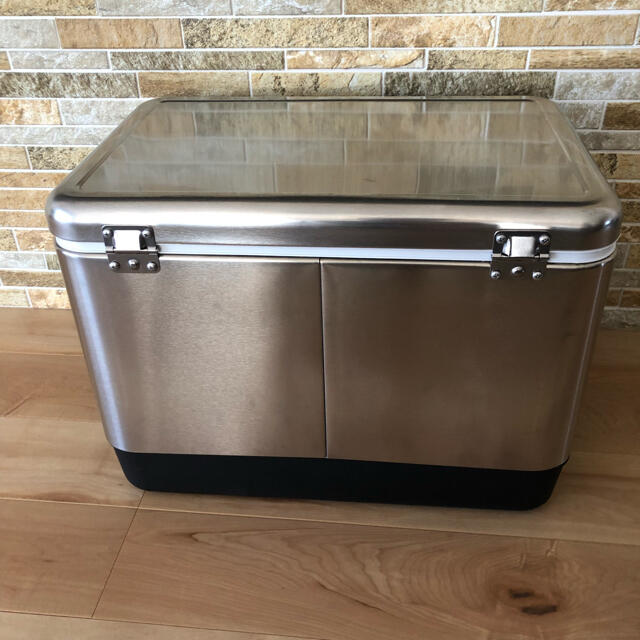 Coleman(コールマン)の 【新品】Coleman 54QT スチールベルト   クーラー スポーツ/アウトドアのアウトドア(その他)の商品写真