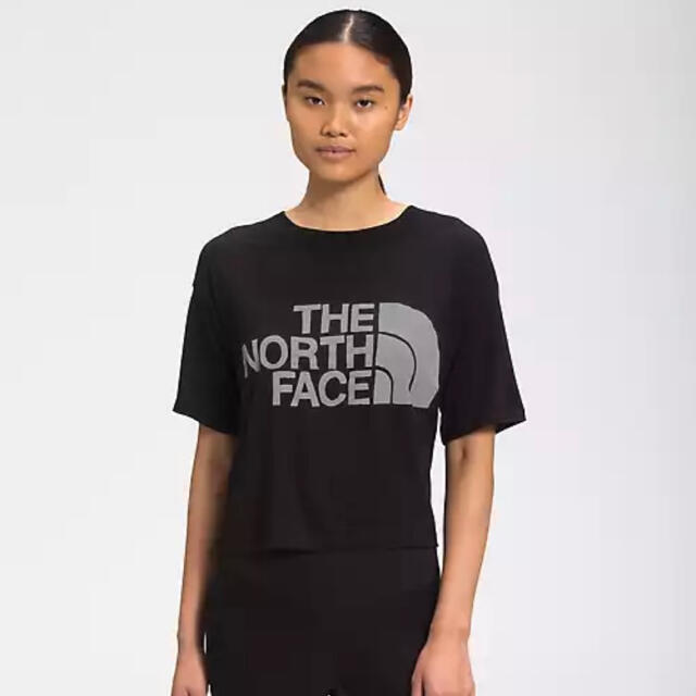 THE NORTH FACE(ザノースフェイス)の【新品】The North Face クロップドTシャツ Mサイズ ブラック レディースのトップス(Tシャツ(半袖/袖なし))の商品写真