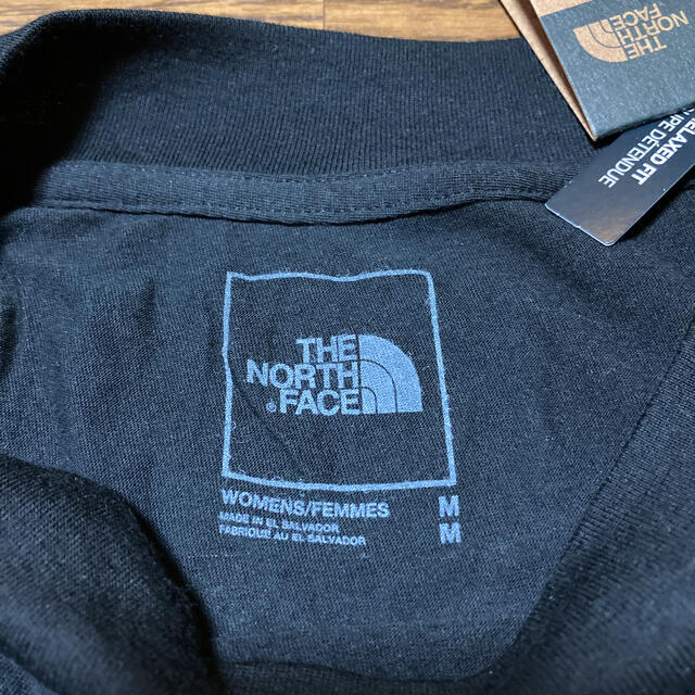 THE NORTH FACE(ザノースフェイス)の【新品】The North Face クロップドTシャツ Mサイズ ブラック レディースのトップス(Tシャツ(半袖/袖なし))の商品写真