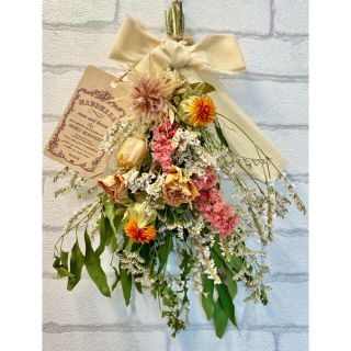 ドライフラワー スワッグ❁45 薔薇 ローズ 紅花 ピンク オレンジ 白 花束(ドライフラワー)