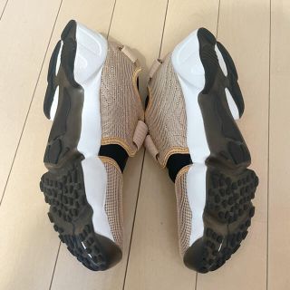 美品 NIKE ナイキ エアリフト ゴールド 25 クリーニング済