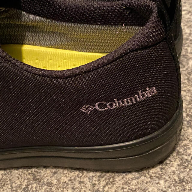 Columbia(コロンビア)のコロンビア　レディーススニーカー☆美品靴　シューズ　黒　２３cm レディースの靴/シューズ(スニーカー)の商品写真