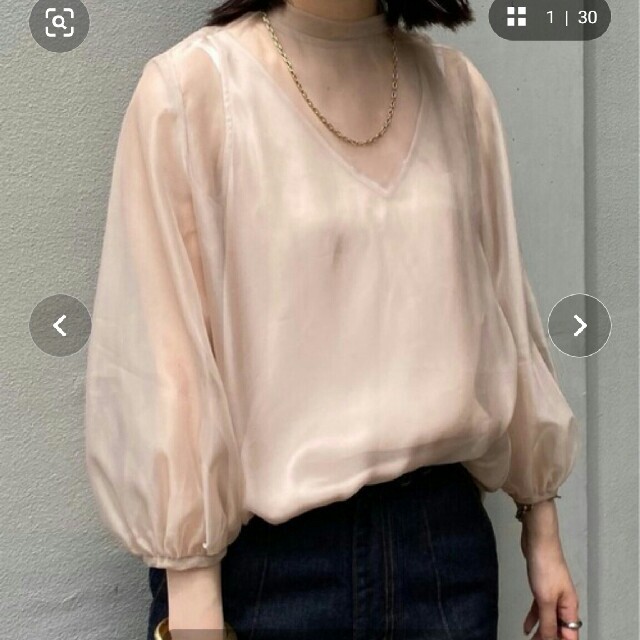 Ameri VINTAGE(アメリヴィンテージ)の新品タグつき アメリヴィンテージ AIRLY SHEER BLOUSE レディースのトップス(カットソー(長袖/七分))の商品写真