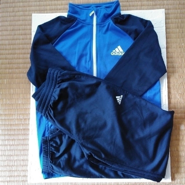 adidas(アディダス)のアディダス 上下セット トレパン キッズ/ベビー/マタニティのキッズ服男の子用(90cm~)(その他)の商品写真