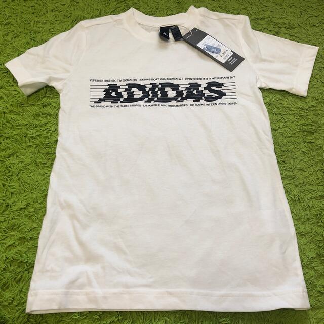 adidas(アディダス)のアディダス　白　キッズ　Tシャツ　130 新品 キッズ/ベビー/マタニティのキッズ服男の子用(90cm~)(Tシャツ/カットソー)の商品写真