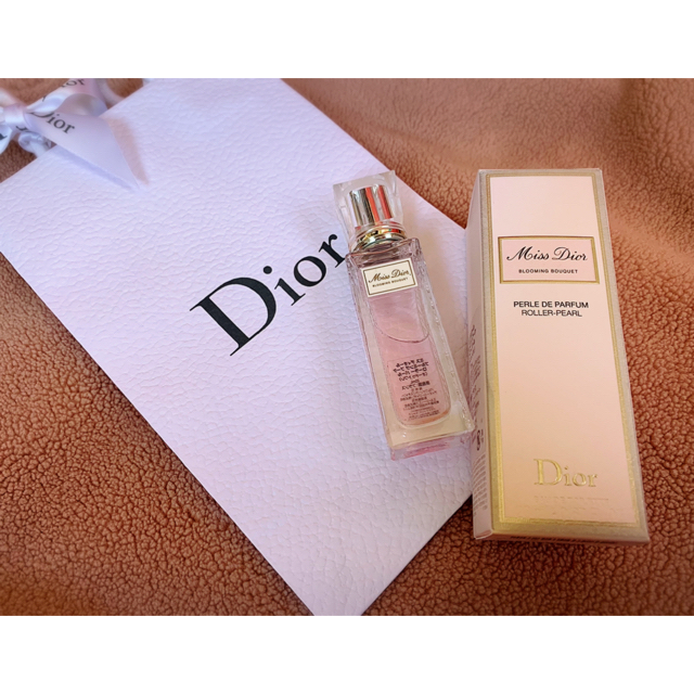 Dior(ディオール)のMiss Diorミスディオールブルーミングブーケローラーパール香水フレグランス コスメ/美容の香水(香水(女性用))の商品写真