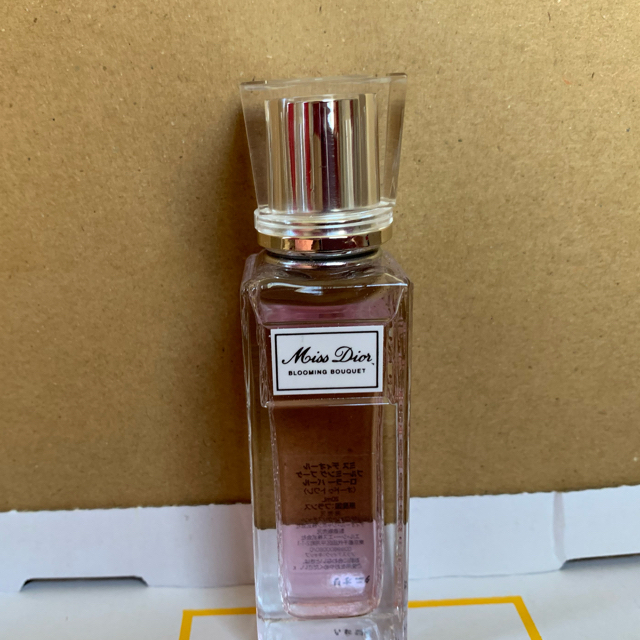 Dior(ディオール)のMiss Diorミスディオールブルーミングブーケローラーパール香水フレグランス コスメ/美容の香水(香水(女性用))の商品写真