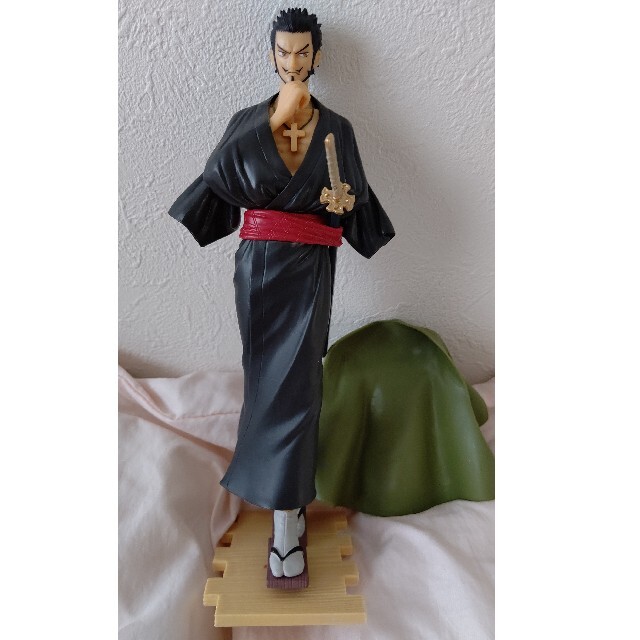 One Piece ジュラキュール ミホーク フィギュア ワンピースの通販 By しおりん S Shop ラクマ One Piece ジュラキュール ミホーク フィギュア ワンピースの通販 By しおりん S Shop ラクマ
