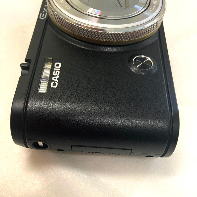 CASIO(カシオ)のCASIO EX-ZR4100（カメラ） スマホ/家電/カメラのカメラ(コンパクトデジタルカメラ)の商品写真