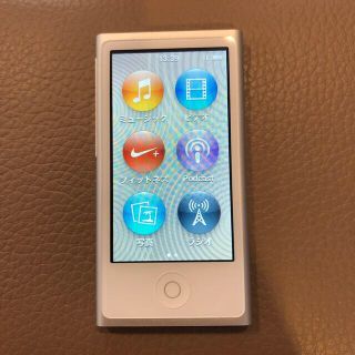 アップル(Apple)のiPod nano 第7世代　16GB シルバー(ポータブルプレーヤー)