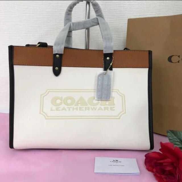 レディースCOACH正規品❣️フィールドトートバッグ❣️新品、未使用❣️