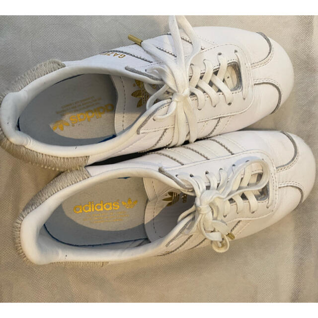 adidas(アディダス)の【adidas originals】GAZELLE 22㎝ レディースの靴/シューズ(スニーカー)の商品写真