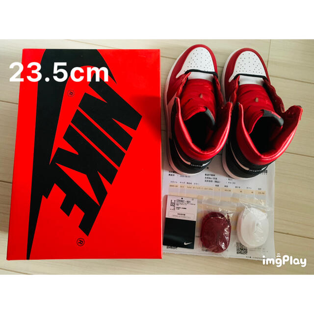 NIKE(ナイキ)のNIKE AIR JORDAN 1 HIGHT OG SATIN RED レディースの靴/シューズ(スニーカー)の商品写真