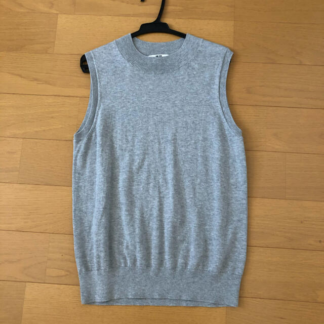 UNIQLO(ユニクロ)のUNIQLO  UVカット  ノースリーブセーター レディースのトップス(カットソー(半袖/袖なし))の商品写真