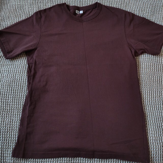 UNIQLO(ユニクロ)のユニクロユー メンズ Tシャツ ブラウン メンズのトップス(Tシャツ/カットソー(半袖/袖なし))の商品写真