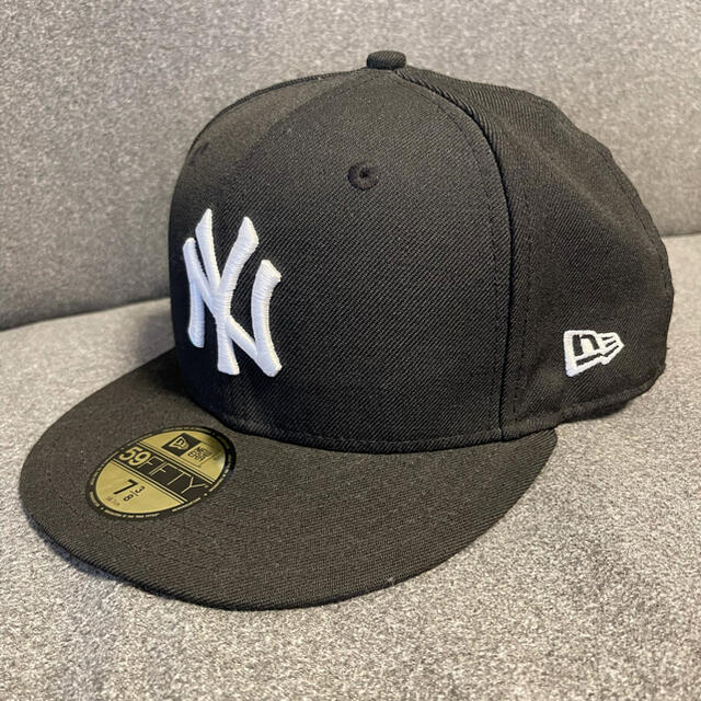 NEW ERA(ニューエラー)のニューエラ　NY ヤンキース　キャップ　黒　ブラック メンズの帽子(キャップ)の商品写真