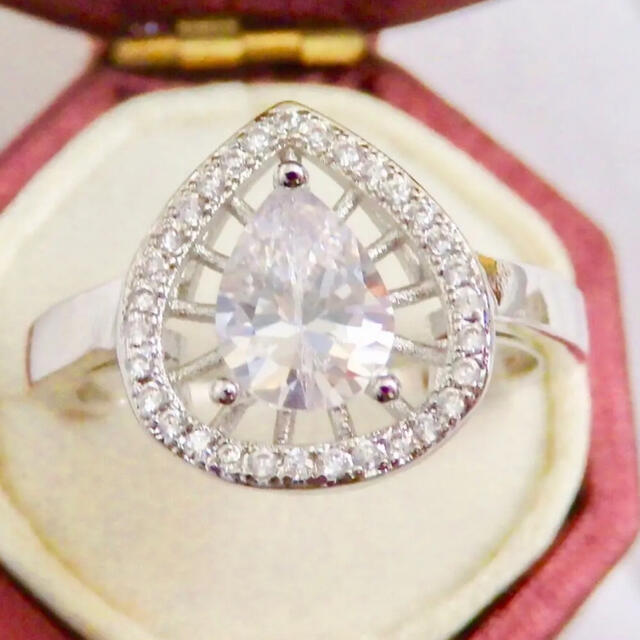 【CR209】アンティーク調ドロップczダイヤモンドキラキラリング指輪 レディースのアクセサリー(リング(指輪))の商品写真
